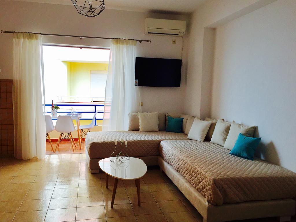 Sea And Sky Apartments Sarandë Exteriér fotografie