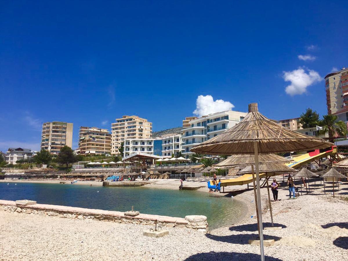 Sea And Sky Apartments Sarandë Exteriér fotografie